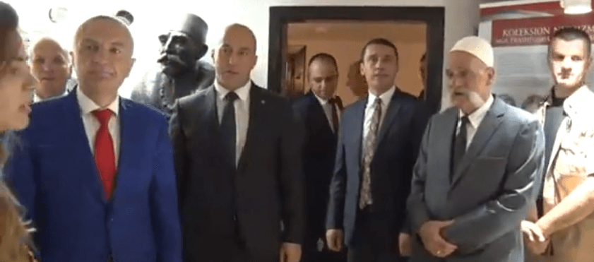 Presidenti Meta dhe Kryeministri Haradinaj në Muzen e Lidhjes (video)