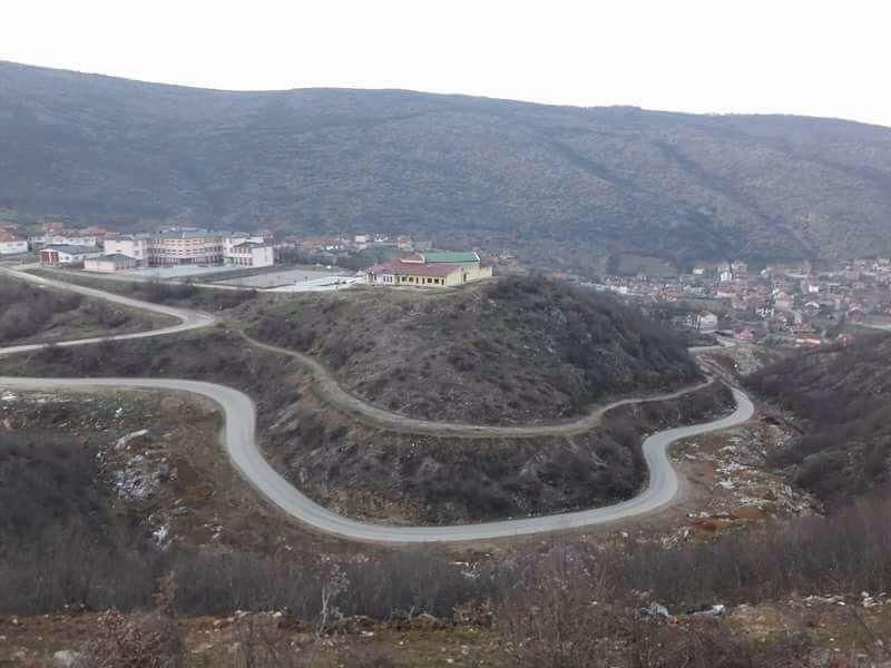 Prizren: Identifikohen dy të mitur për vjedhje në zyrën e ofiqarisë në Gjonaj