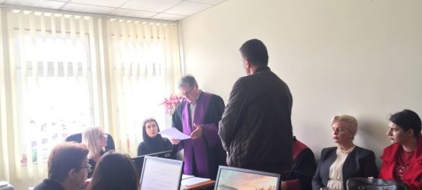 Prizren: Dënohet analisti i kredive, pranoi se mori kredi në emër të personit tjetër