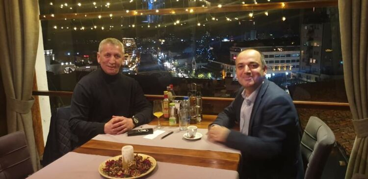 Haskuka darkon me kryetarin e LDK-së në Prizren Qunin, temë riformatimi i qeverisë?