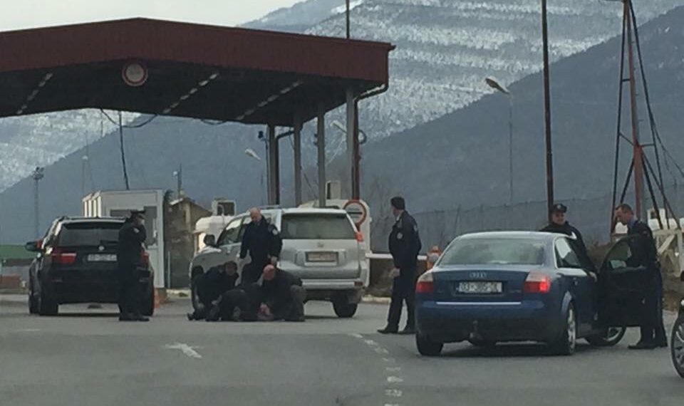 Vërmicë-Prizren: Arrestohen tre persona për kontrabandim me migrantë
