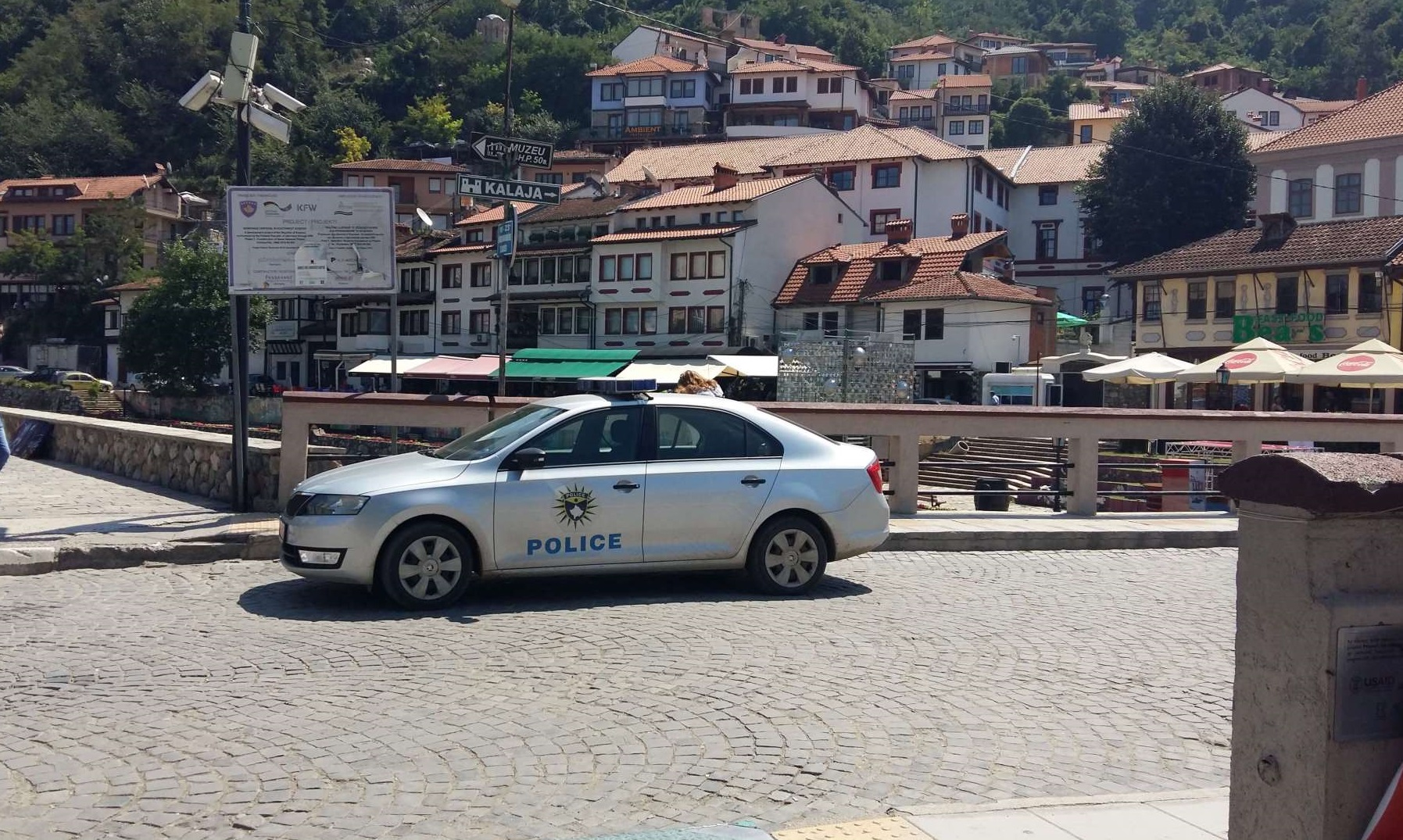Arrestohet një serb në Prizren, me 5 euro tentoi t’i korruptojë policët për të mos e gjobitur